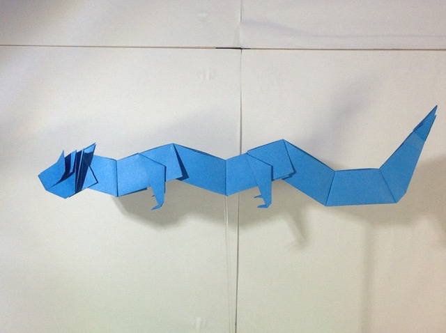 竹内ケイさんによる竜2の折り紙