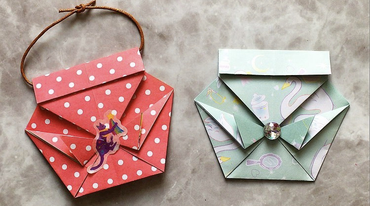 Oriya小町さんによる香水びんのギフトバッグの折り紙