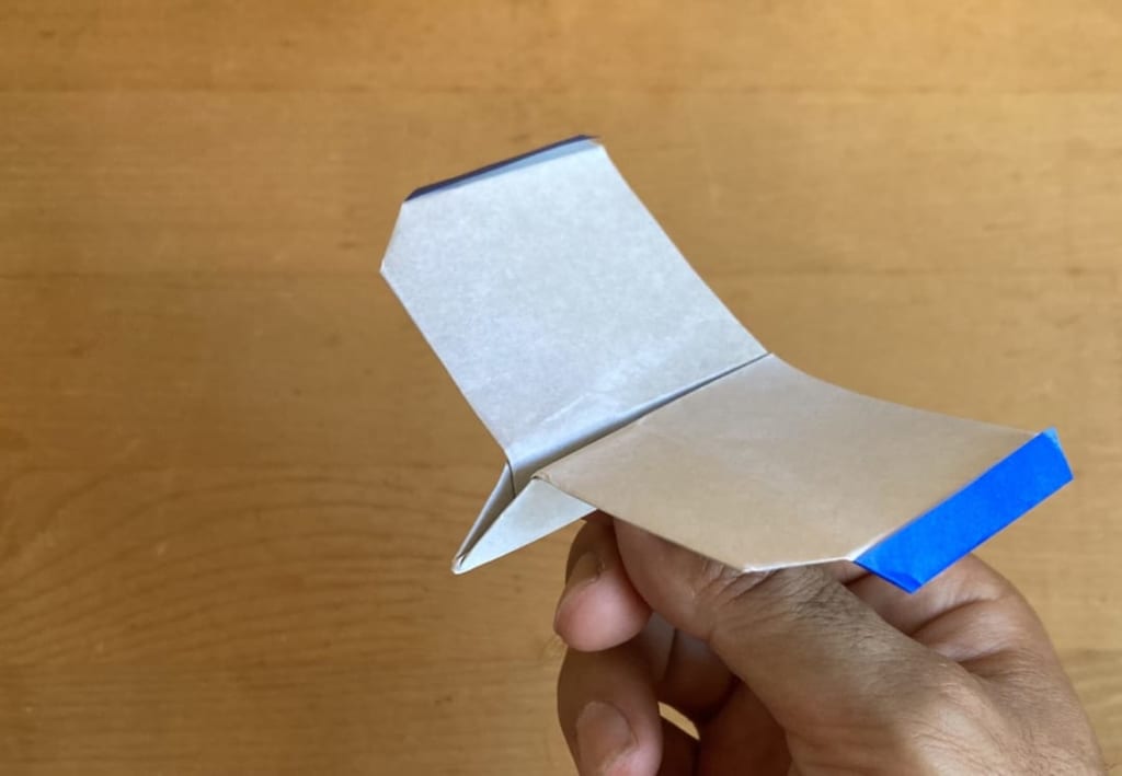 Teru KutsunaさんによるBlack-Headed Gull ゆりかもめ飛行機！の折り紙